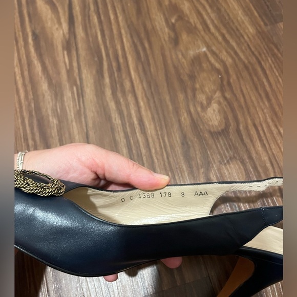 SALVATORE FERRAGAMO NARROW SLING BACKS SIZE 8 - Picture 8 of 12
